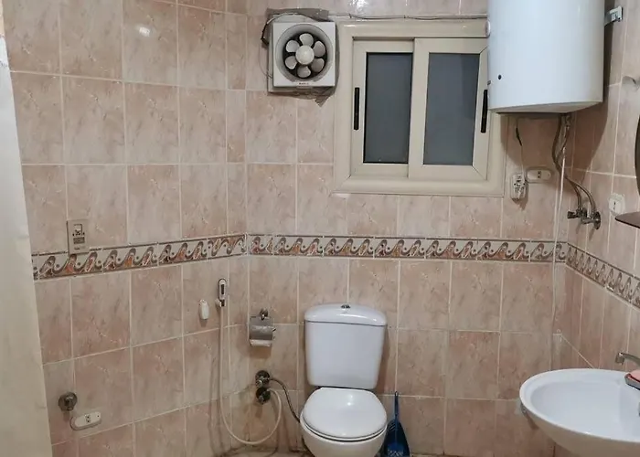 2 Bedroom Chalet, Private Garden Ajn-Szuhna